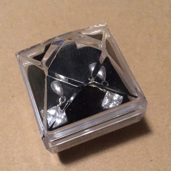 Square cut Rhinestone Drop Earrings - Picture 3 of 9